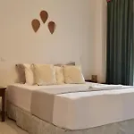 Mascot Traditional Bed and Breakfast Rhodes City