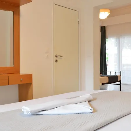 Mascot Traditional 3*