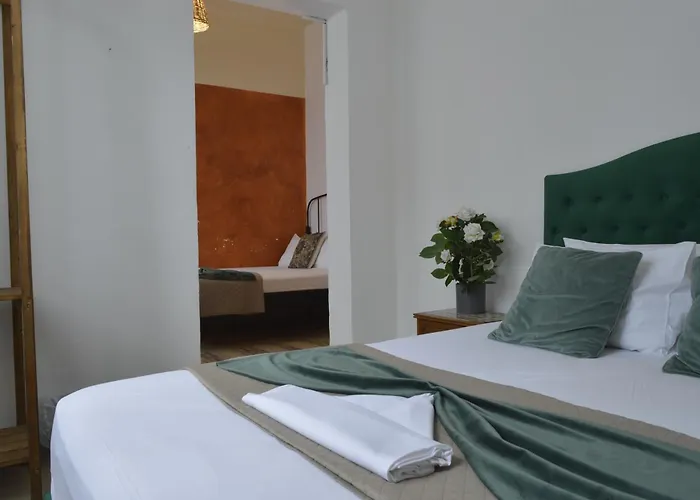 Mascot Traditional 3*