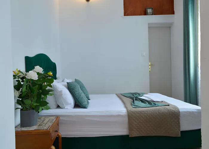 Mascot Traditional 3* Rhodes City