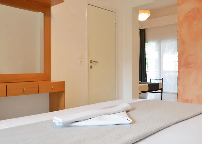 Mascot Traditional 3*