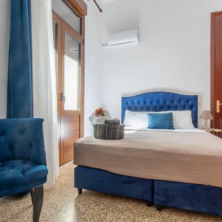 Mascot Traditional Bed & Breakfast 3*