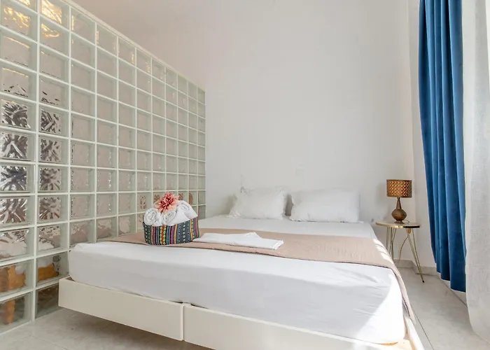 Mascot Traditional 3*