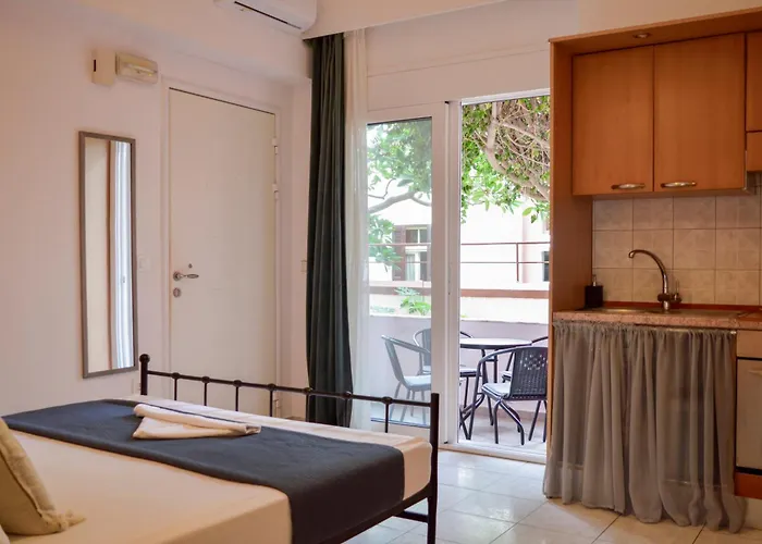 Bed & Breakfast Mascot Traditional 3*